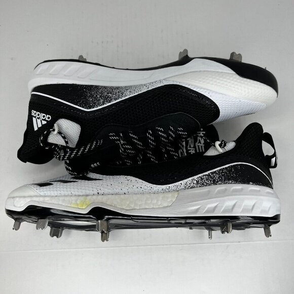 Athletic_Shoes